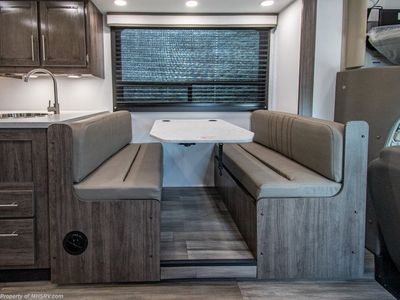 2026 Entegra Coach Odyssey SE - Photo 13