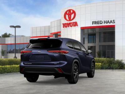 2026 Toyota Highlander Hybrid — photo 11 view