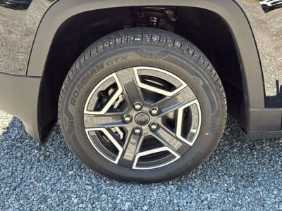 2026 Jeep Cherokee — detail view