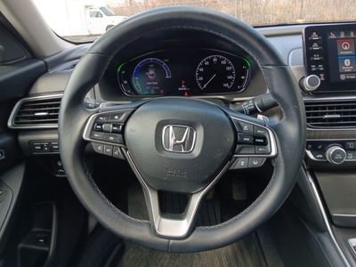 2019 Honda Accord Hybrid Touring Sedan - Photo 14