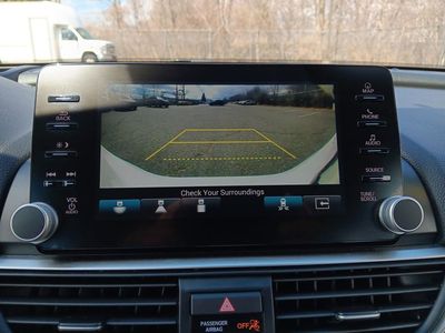 2019 Honda Accord Hybrid Touring Sedan - Photo 20
