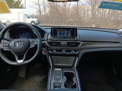 2019 Honda Accord Hybrid Touring Sedan - Photo 13
