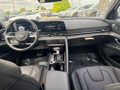 2026 Hyundai Elantra — photo 39 view