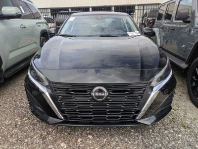 2025 Nissan Altima - Photo 3