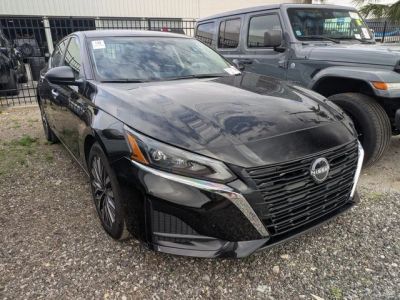 2025 Nissan Altima - Photo 2