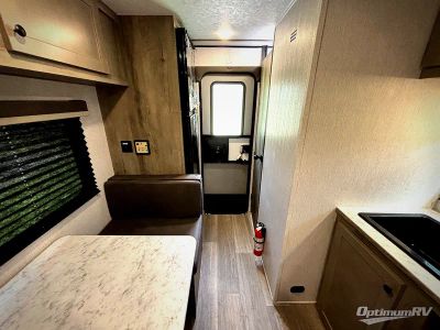2027 Sunset Park RV Sun Lite — interior view