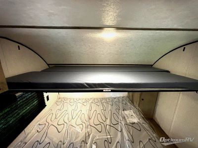 2027 Sunset Park RV Sun Lite — photo 9 view