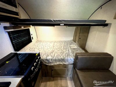 2027 Sunset Park RV Sun Lite — photo 8 view