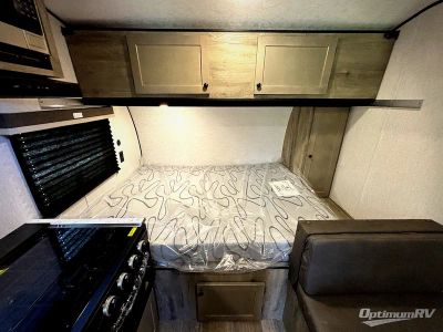 2027 Sunset Park RV Sun Lite — photo 7 view