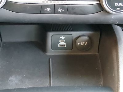 2025 Ford Escape - Photo 17