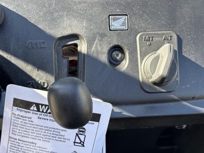 2025 Honda Pioneer 520 — photo 11 view