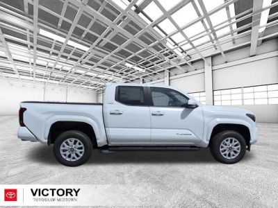 2026 Toyota Tacoma - Photo 2
