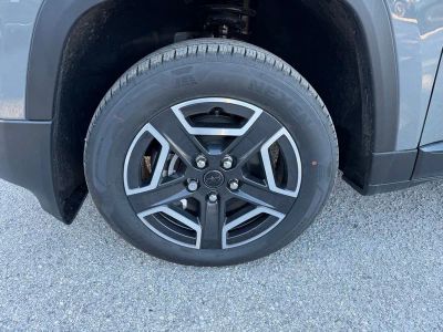 2026 Jeep Cherokee — photo 9 view