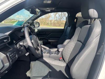 2026 Toyota 4Runner — photo 13 view