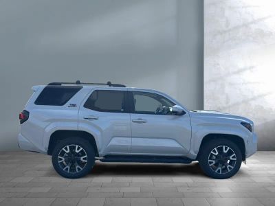 2026 Toyota 4Runner — photo 7 view