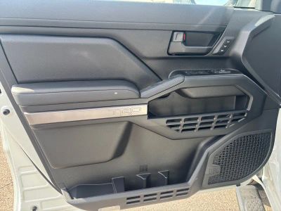 2026 Toyota 4Runner — photo 12 view