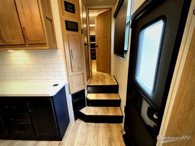 2025 Heartland Cyclone — photo 7 view