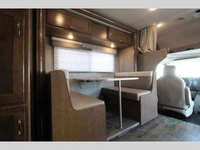 2019 Winnebago Outlook — photo 25 view