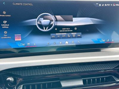 2026 BMW 2 Series — photo 13 view
