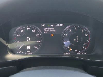 2022 Volvo XC40 — photo 29 view