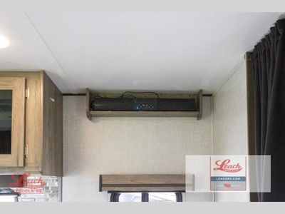 2022 Zinger Lite 219RV - Photo 14