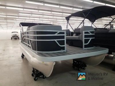 2026 Bennington S 168LJ — front three-quarter view