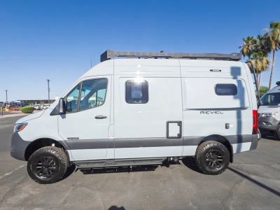 2027 Winnebago REVEL — photo 18 view
