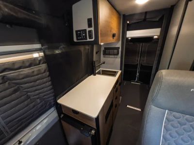2027 Winnebago REVEL — photo 9 view