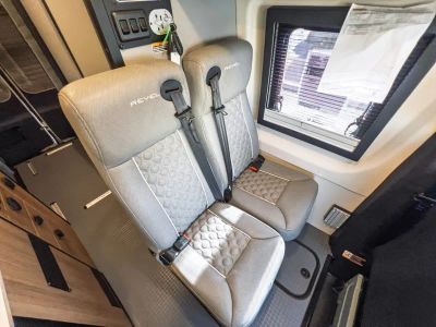2027 Winnebago REVEL — photo 8 view