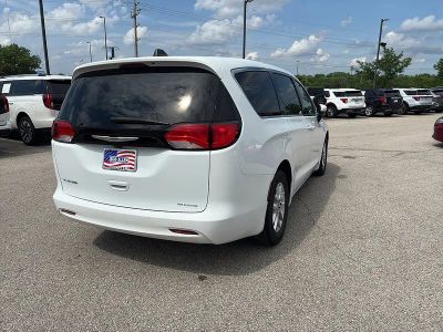 2023 Chrysler Voyager — detail view