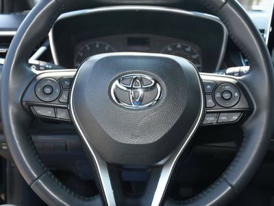 2023 Toyota Corolla Hatchback - Photo 12