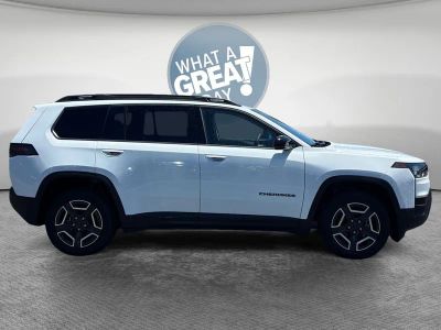 2026 Jeep Cherokee — side profile view