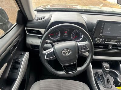 2021 Toyota Highlander - Photo 6