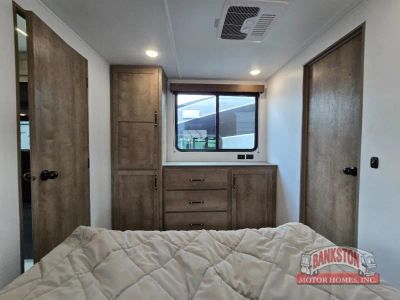 2026 Springdale 380DB — photo 17 view