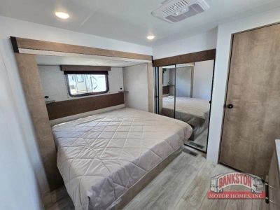 2026 Springdale 380DB — photo 32 view