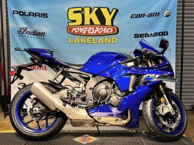 2026 Yamaha YZF-R1 — front three-quarter view