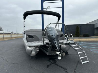 2025 Bennington 23 LX - Photo 1