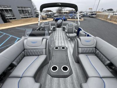 2025 Bennington 23 LX - Photo 10