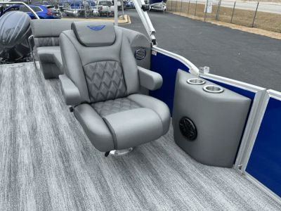 2025 Bennington 23 LX - Photo 12