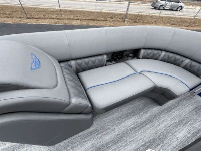 2025 Bennington 23 LX - Photo 7