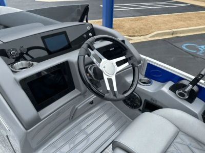 2025 Bennington 23 LX - Photo 14
