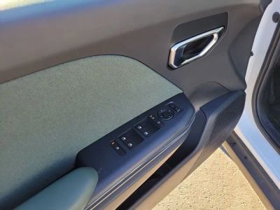 2025 Kia K4 — engine compartment view
