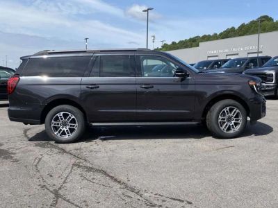 2026 Ford Expedition - Photo 2