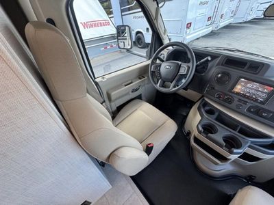 2026 Thor Motor Coach Quantum - Photo 10