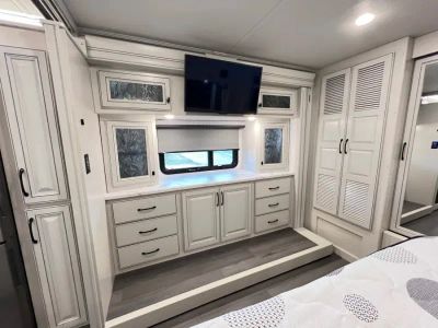 2024 Holiday Rambler NAUTICA — photo 18 view