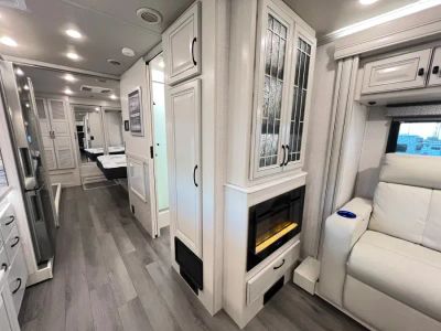 2024 Holiday Rambler NAUTICA — photo 15 view
