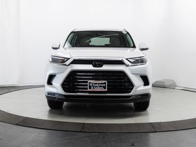 2025 Toyota Grand Highlander Hybrid - Photo 2