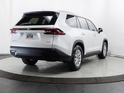 2025 Toyota Grand Highlander Hybrid - Photo 13
