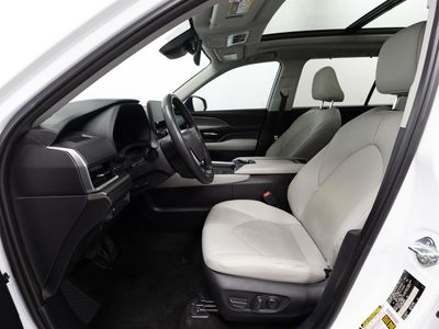 2025 Toyota Grand Highlander Hybrid - Photo 4