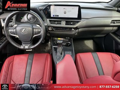 2023 Lexus UX - Photo 17